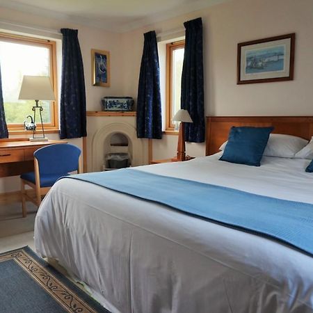 Stronavaich Cairngorm Guest House Томінтоул Екстер'єр фото