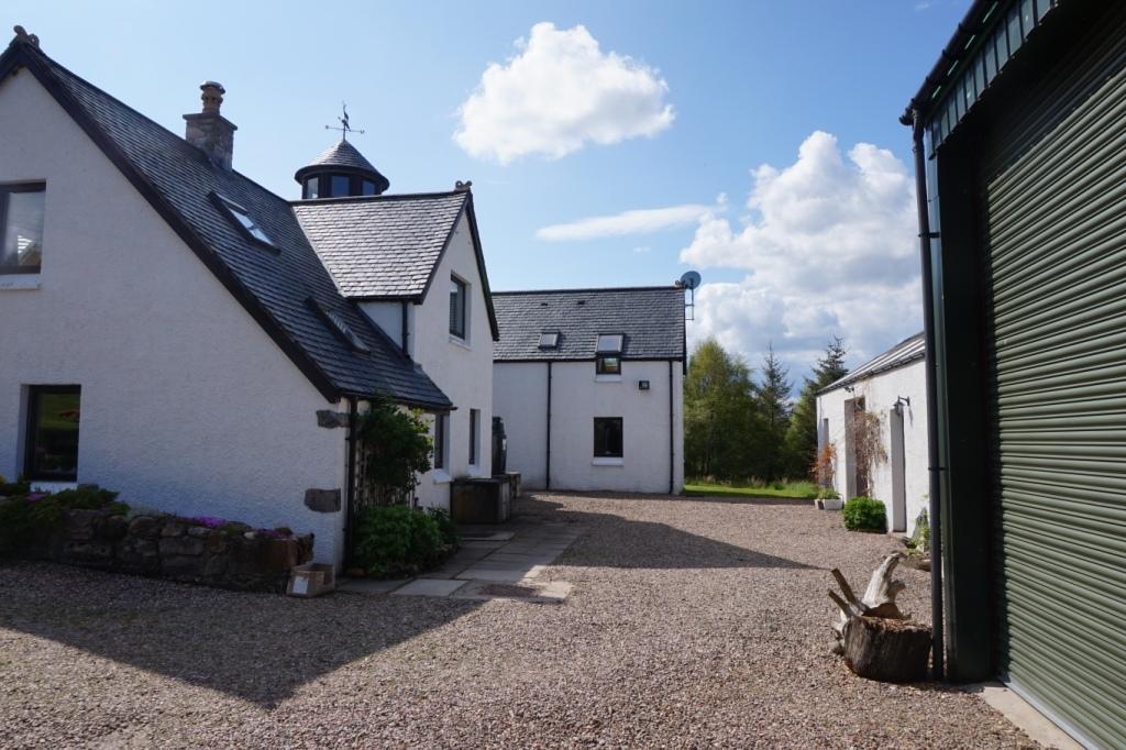 Stronavaich Cairngorm Guest House Томінтоул Екстер'єр фото